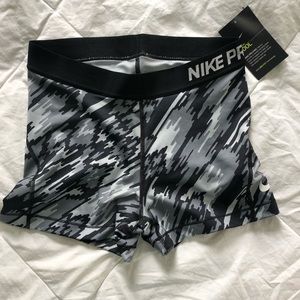 Nike Pro 3 inch short